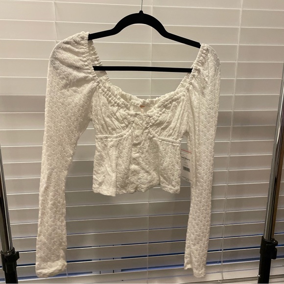 FREE PEOPLE TOP - Picture 1 of 3